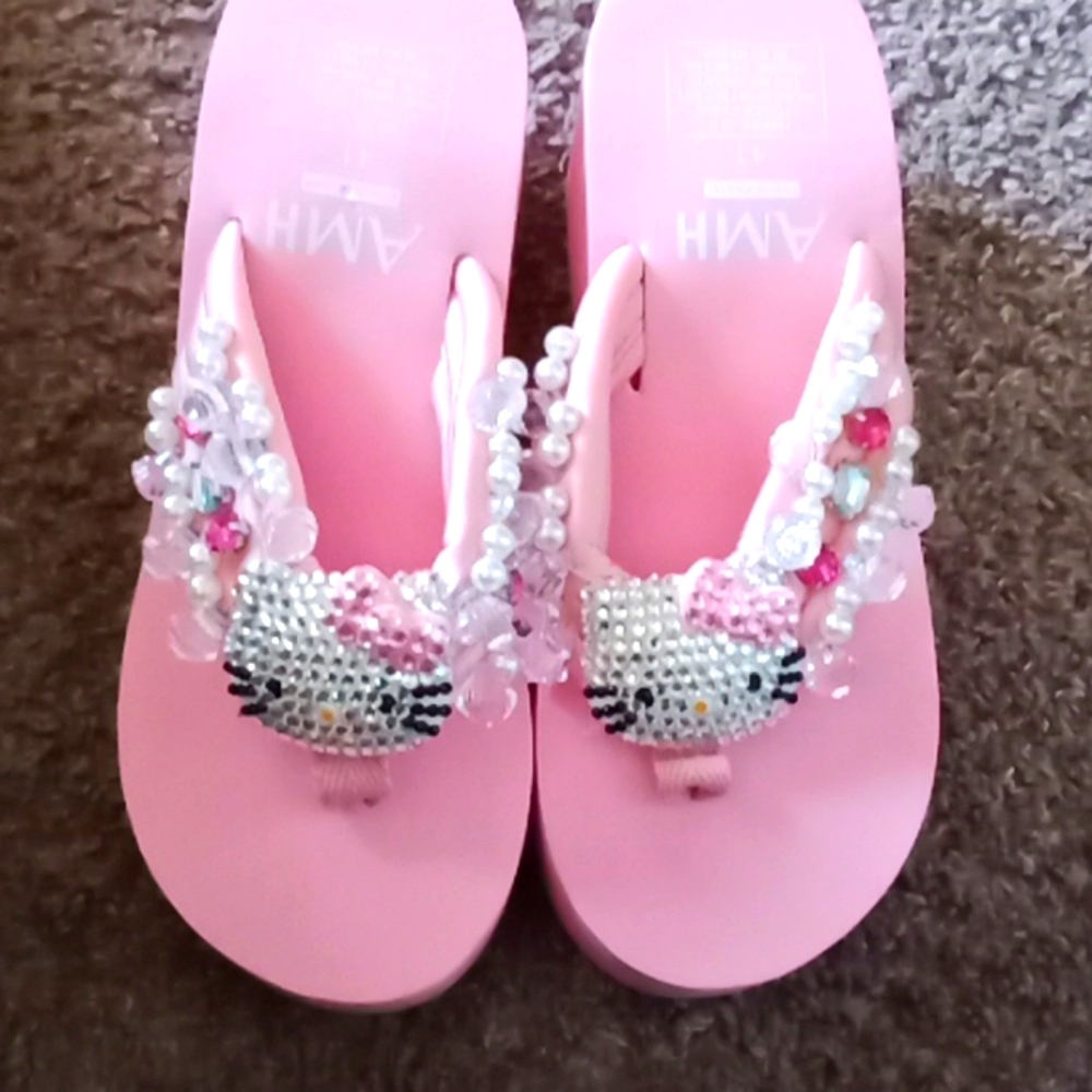 Hello Kitty Wedge Sandals